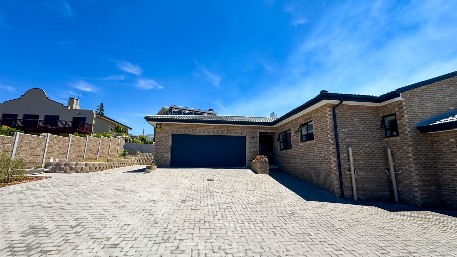 3 Bedroom Property for Sale in Dana Bay Western Cape